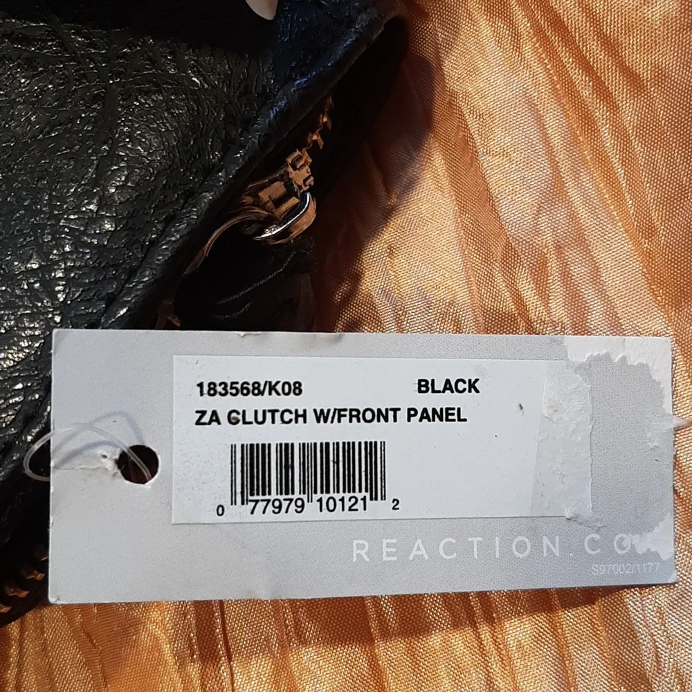 Kenneth Cole Reaction Black Textured Clutch NIB